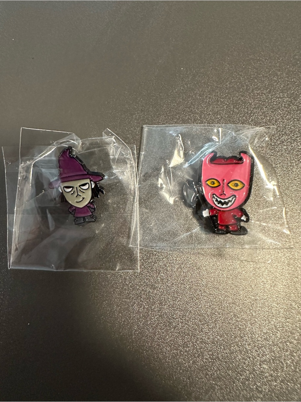 Nightmare Before Christmas Pins‎ New